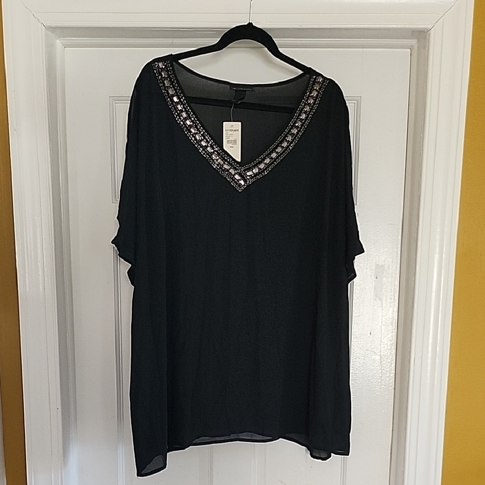 NWT Plus Size Womans Embellished V-Neck Black Women's Top